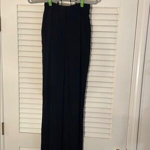 Donna Karan New York Black Crepe Almost Brand New Tall Cuffed Trousers